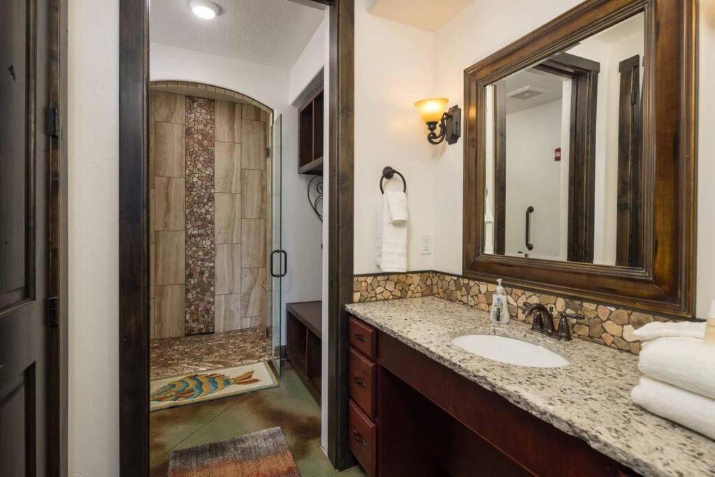 Luxury Downtown Rental Moab Bagian luar foto